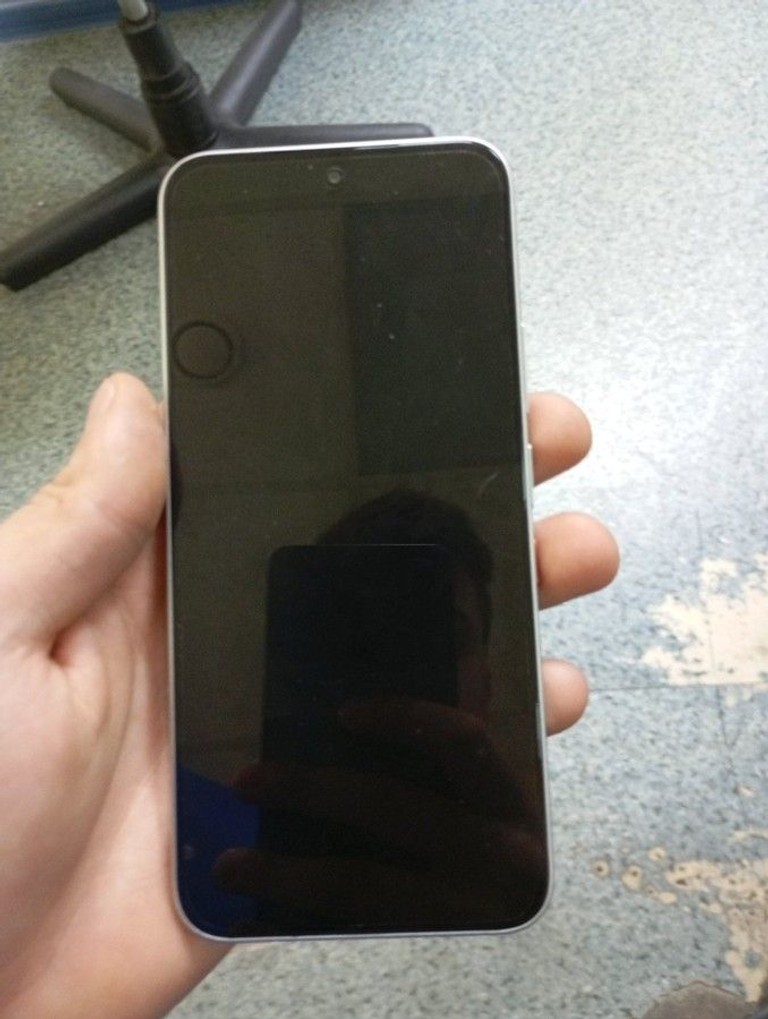 Купити Infinix hot 60 pro 8/128gb Б/У