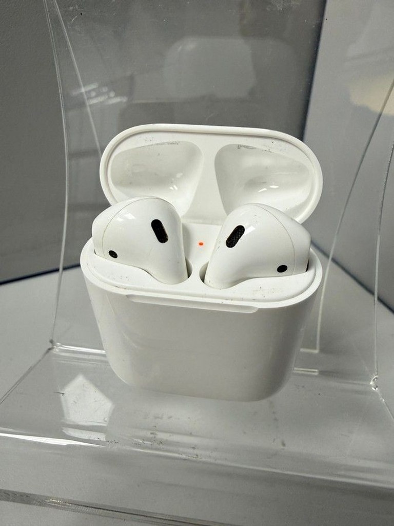 Дешево Apple airpods 2nd generation a1602, a2031, a2032 з ломбарду