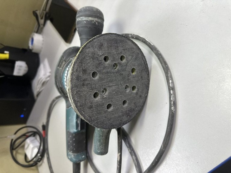 Оголошення Makita BO5041 Б/У