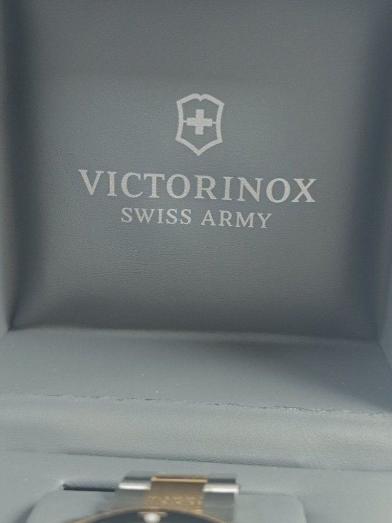 Распродажа Victorinox 241952, продавец Техноскарб