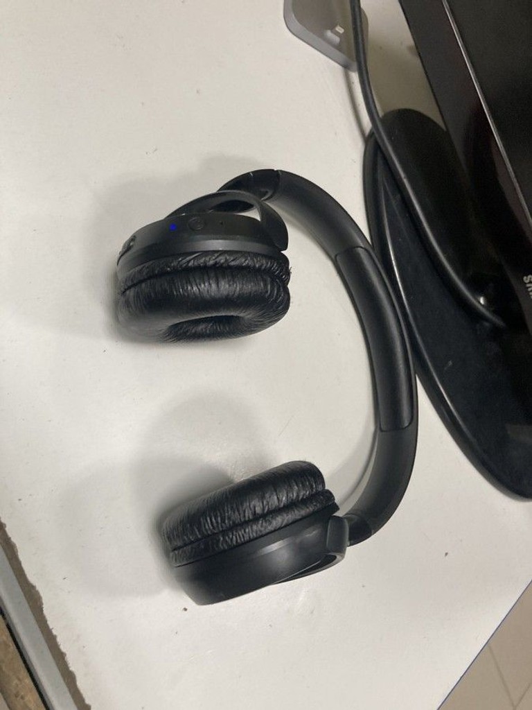 Дешиво Jbl tune 510bt с ломбарда