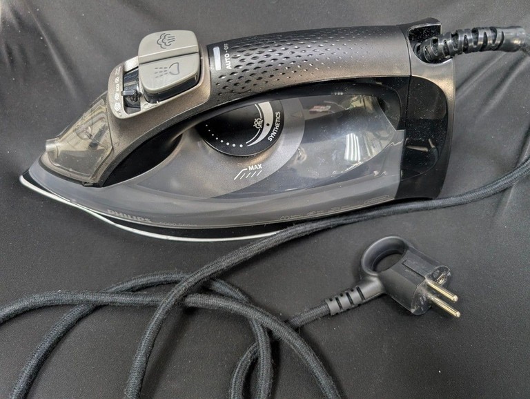 Дешево Philips 5000 Series DST5040/80 з ломбарду