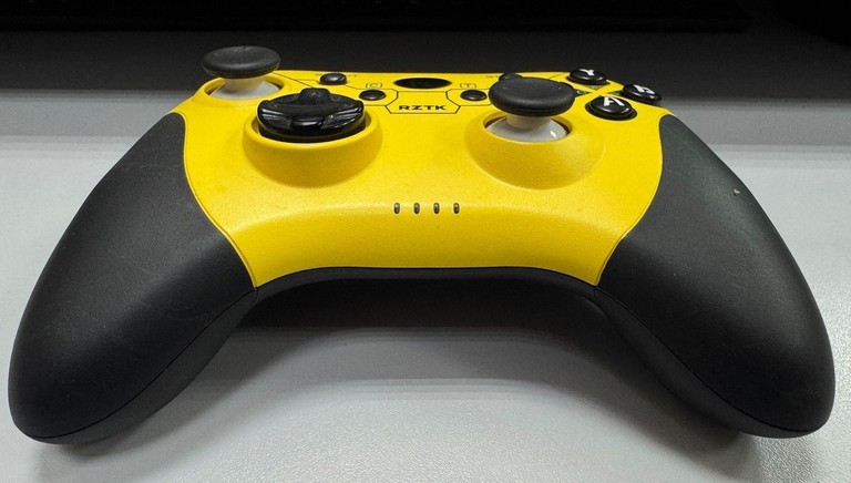 Оголошення Rztk gamepad bt5.0 Б/У