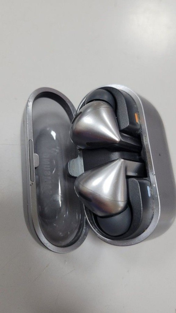 Дешиво Samsung galaxy buds3 pro с ломбарда
