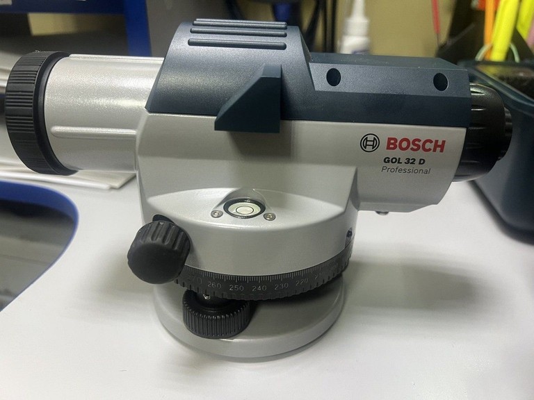 Купити Bosch gol 32 d professional Б/У