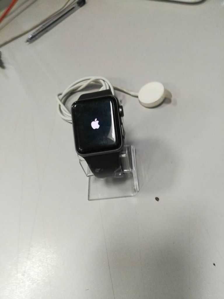 Apple watch series 3 38mm aluminum case