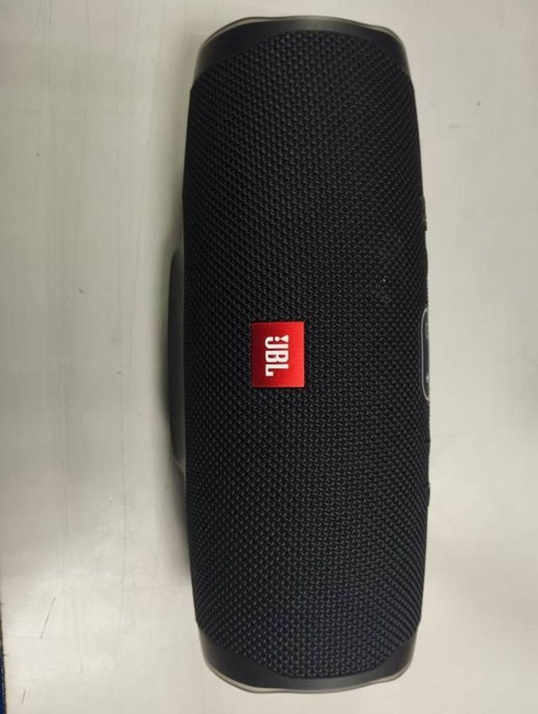 Оголошення Jbl charge 4 Б/У