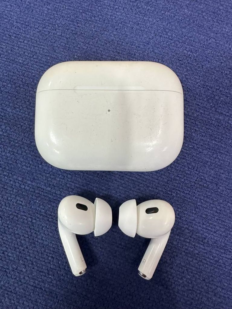 Apple AirPods Pro 2nd generation (MQD83)