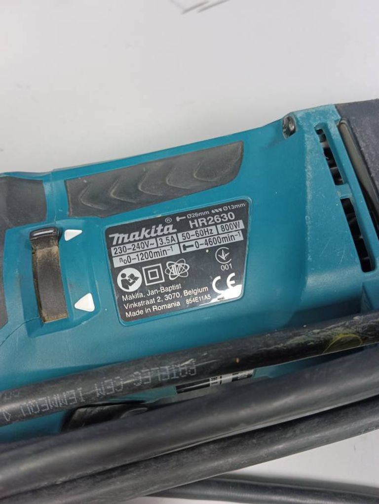 Makita HR2630