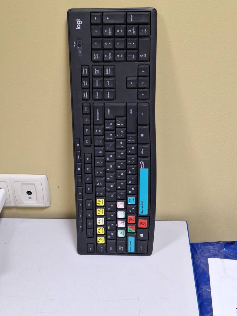 Купить Logitech mk295 Б/У