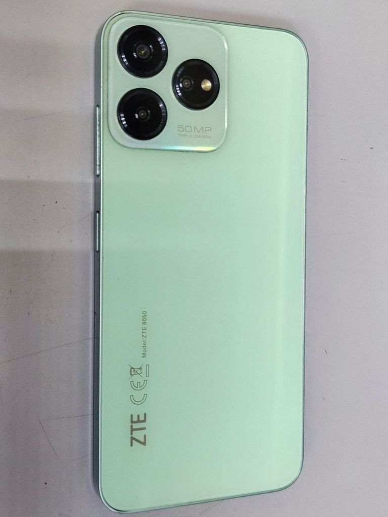 Купить Zte Blade V50 Design 8/256GB Black Б/У