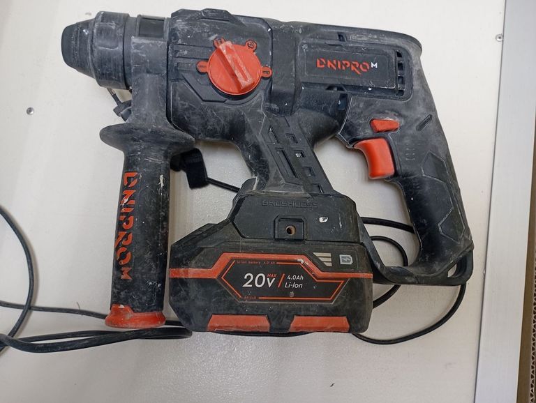 Купити Dnipro-M dhr-201bc compact 1акб 4ah зп Б/У