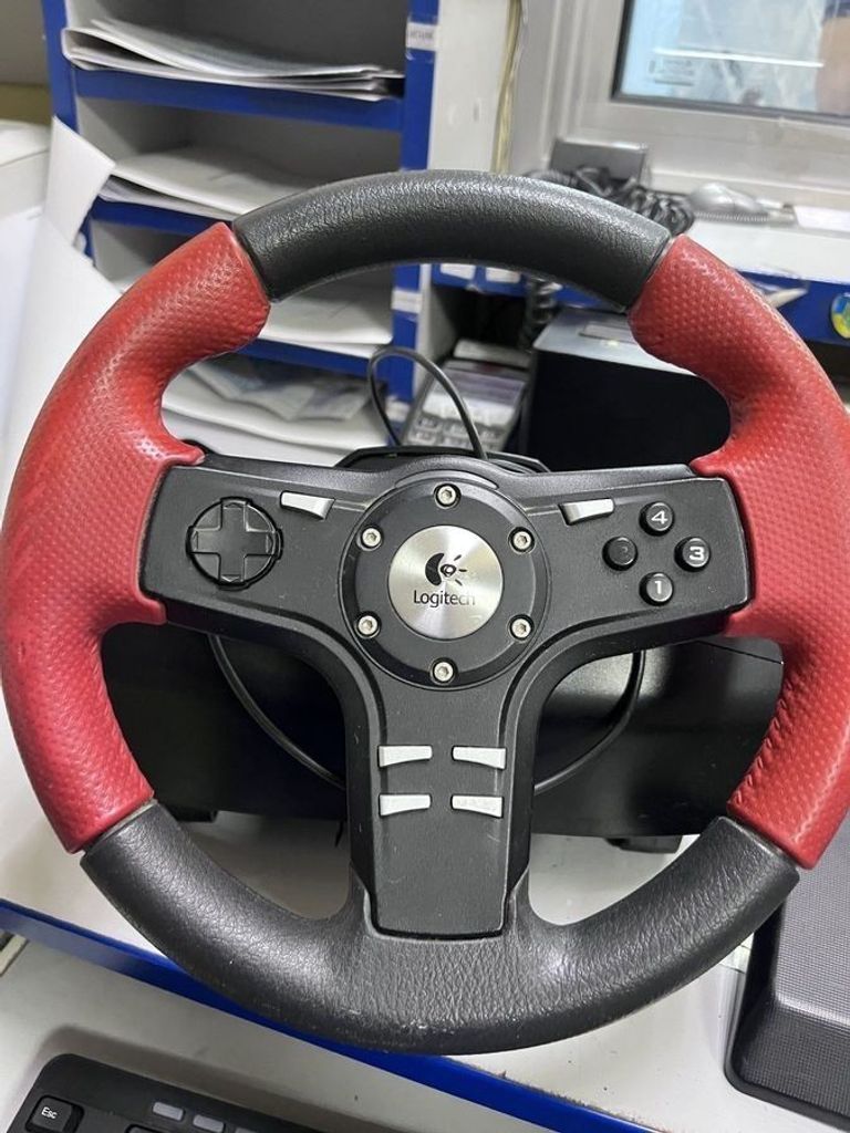 Дешево Logitech driving force ex з ломбарду