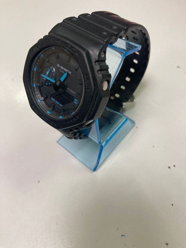 Оголошення Casio G-SHOCK Classic GA-2100BCE-1AER Б/У
