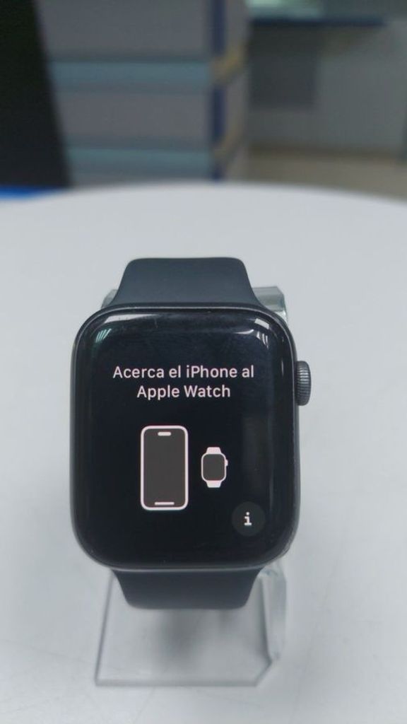 Купить Apple watch series 4 gps 44mm alum. w. sport l. alum Б/У