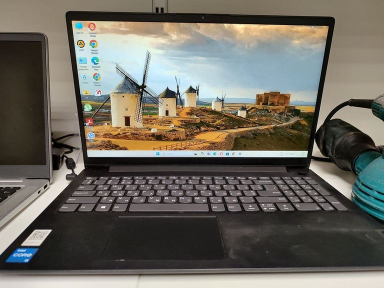 Купить Lenovo 15/core i3-1215u ddr5/12gb ddr5/hdd 450 gb/*інтегрована Б/У