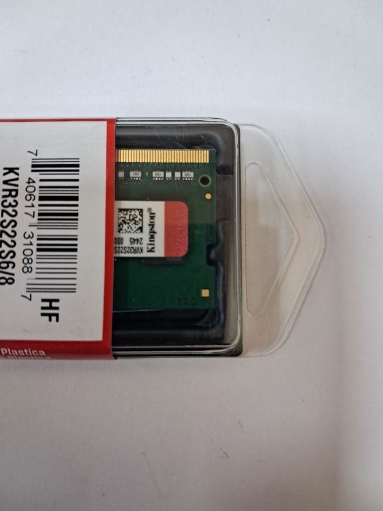 Дешиво Kingston 8gb so-dimm ddr4 3200mhz kvr32s22s6/8 с ломбарда