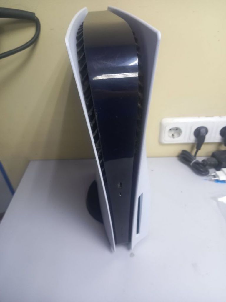 Купить Sony PlayStation 5 825GB Б/У