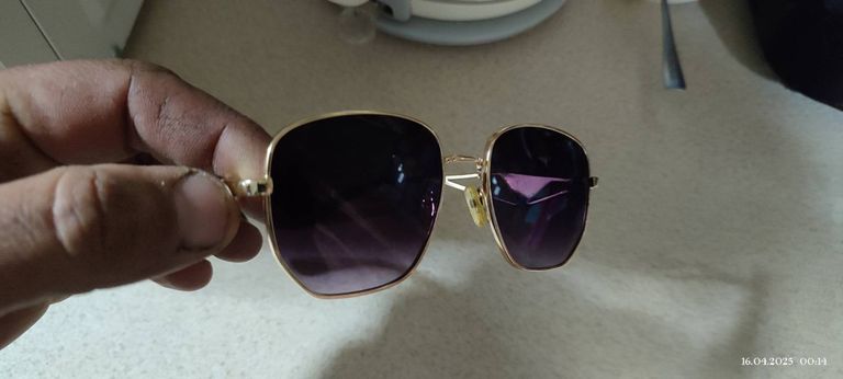 Оголошення PRADA , виробник Італія Б/У