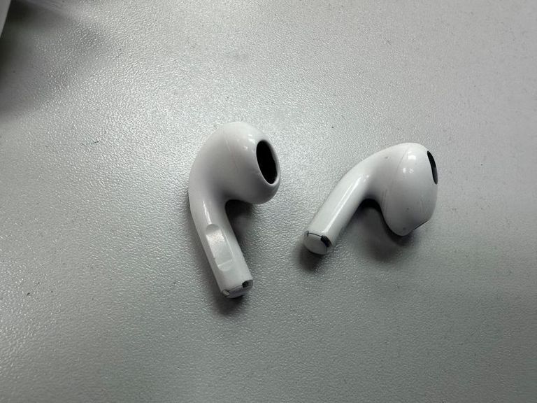 Дешево Apple airpods 3rd generation з ломбарду