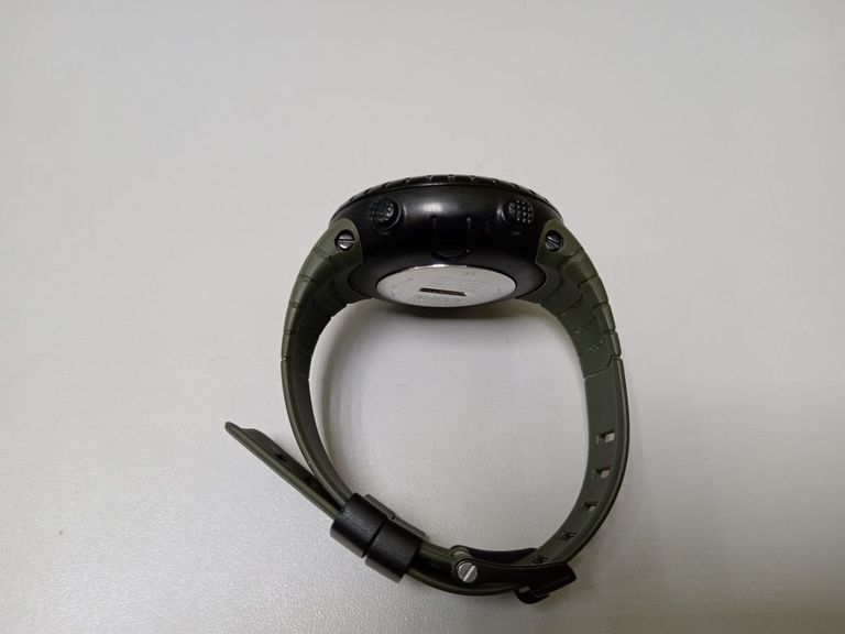 Дешиво Suunto core с ломбарда