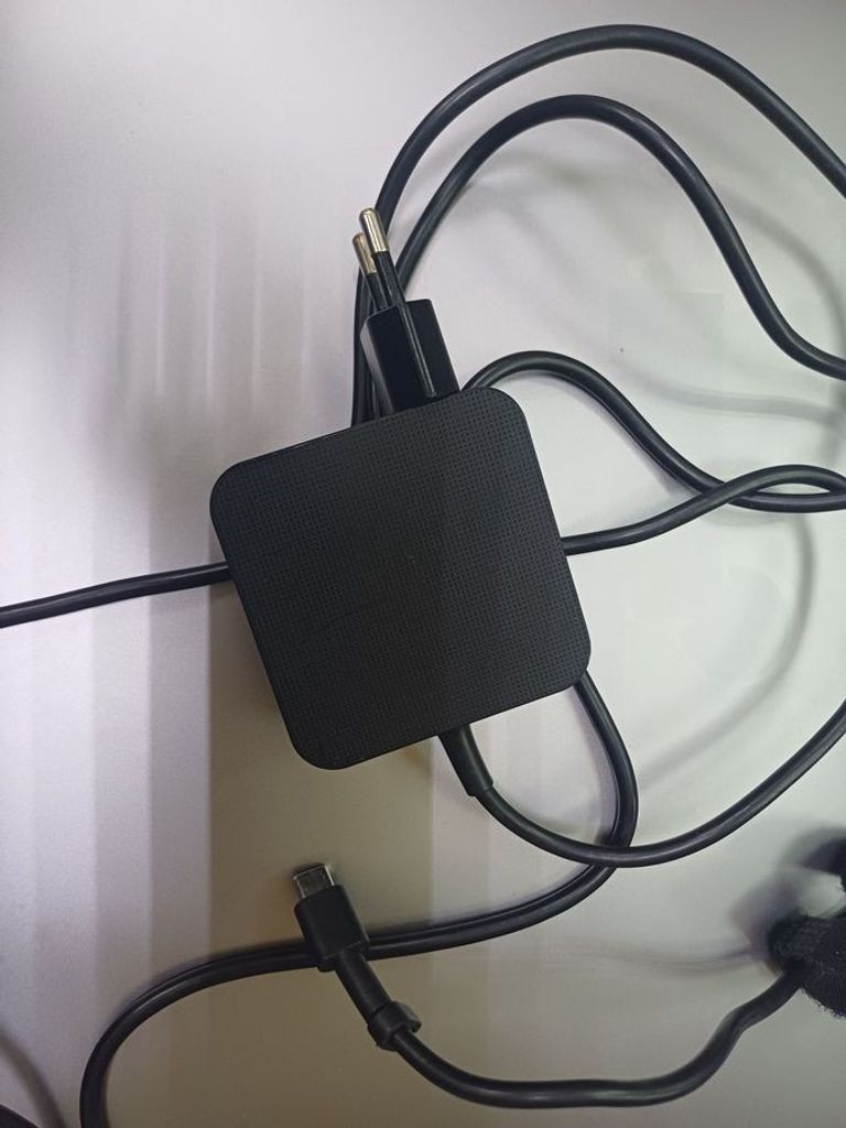 Apple macbook pro a1707/15.4/core i7 2,8ghz/ram16gb/ssd256gb/amd radeon pro555 2gb Код:01-200805259. Изображение 8