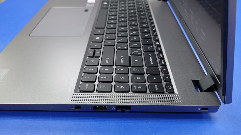 Acer 15/core 5 120u ddr5/8gb ddr5/hdd *відсутній/ssd 512 gb/*інтегрована Код:01-200799979. Изображение 11