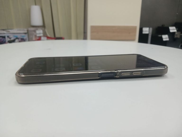 Дешиво Tecno spark 30c kl5n 6/128gb с ломбарда