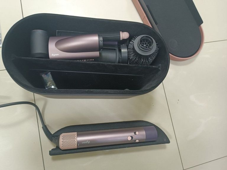 Розпродаж Dyson hs08 multi-styler and dryer straight to wavy - velvet/gold 596926-01, продавець Техноскарб