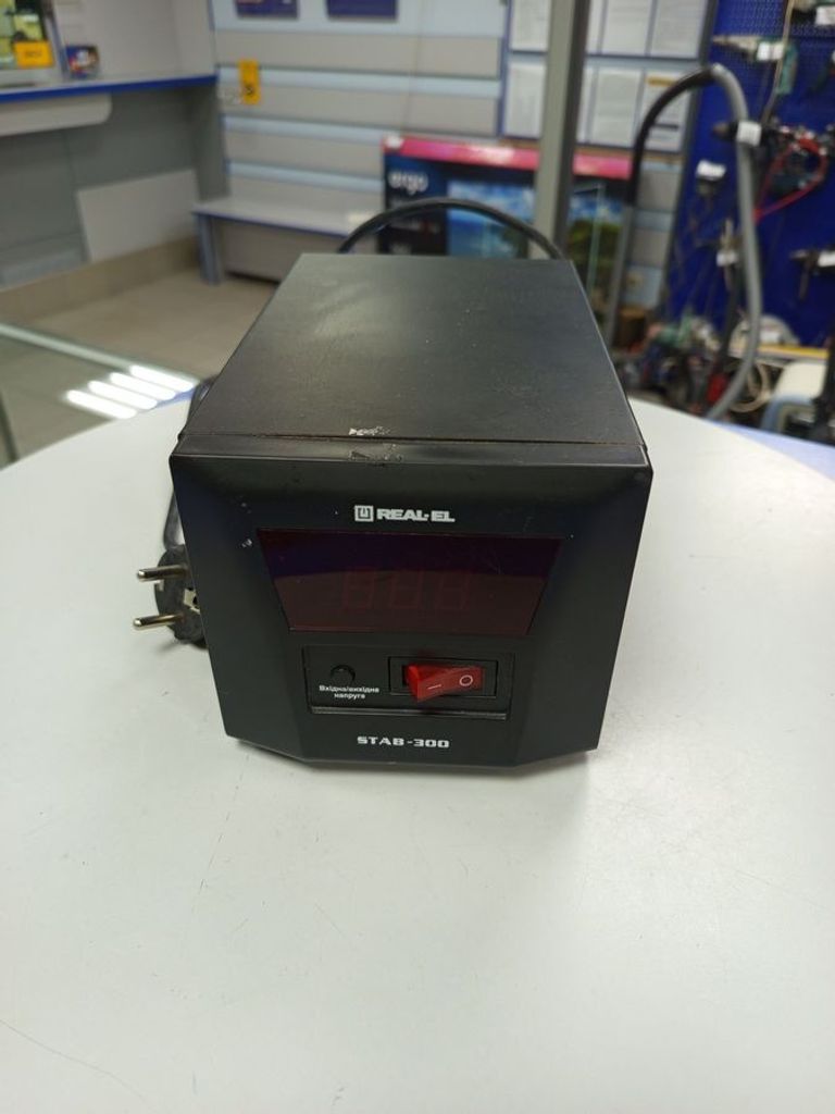 Купити REAL-EL STAB-300 (EL122400001) Б/У