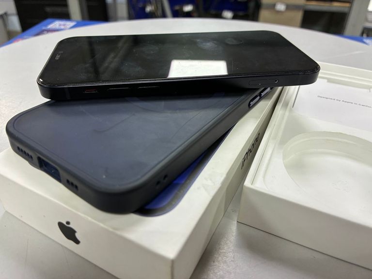 Apple iPhone 12 64GB (PRODUCT)RED Код:01-200820212. Зображення 8