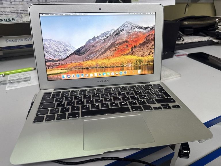 Купити Apple a1370/екр 11.6/intel core i5/ram 4 ram/ssd128gb/hd 3000 Б/У