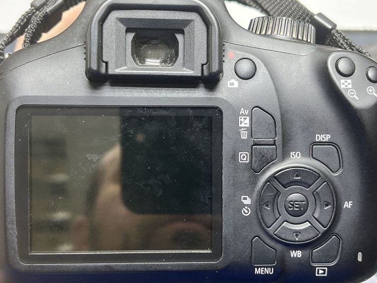 Купити Canon eos 4000d + ef-s 18-55mm macro 0-25m 0,8ft Б/У