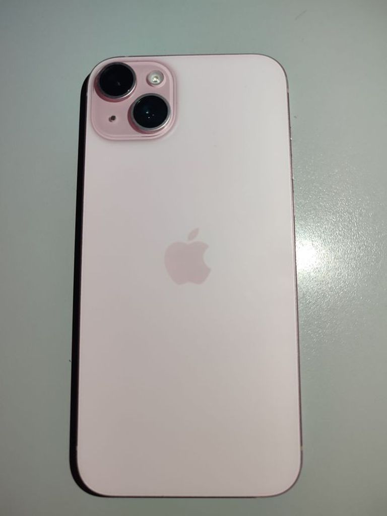 Apple iPhone 15 Plus 128GB Pink Код:01-200844141. Изображение 5