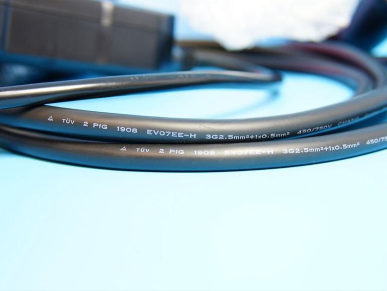 Type 2 з вилкою Schuko 5 м 16 А регульований струм MIDA-EVEF-16A-SP Код:null. Зображення 8