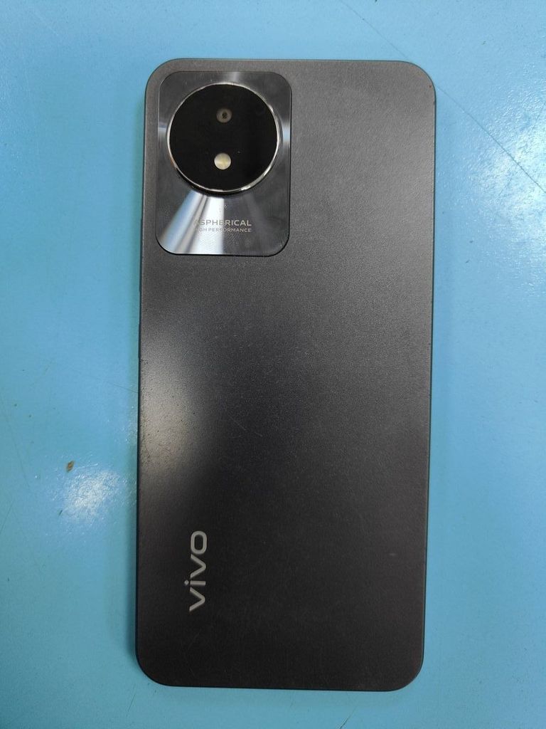 Купити Vivo y02 2/32gb Б/У