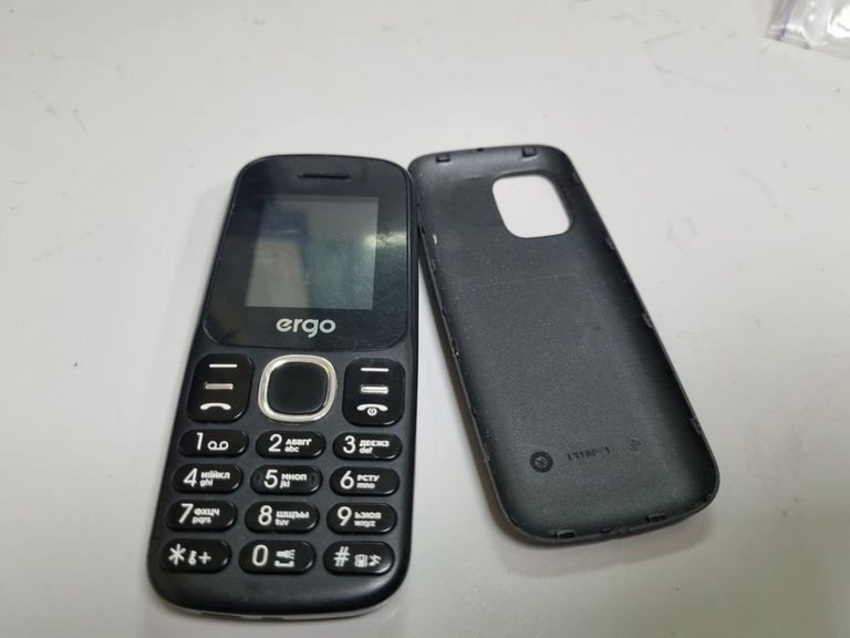 Дешево Ergo B184 Black з ломбарду