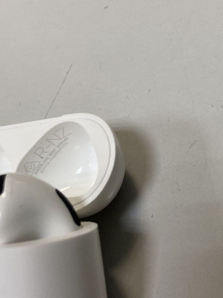 Apple airpods 4 with active noise cancellation Код:01-200859572. Зображення 5