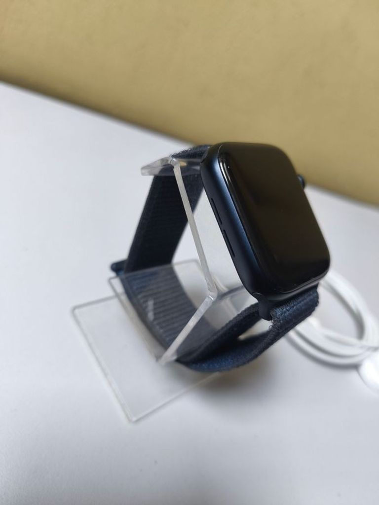 Apple watch se 2 gps 44mm aluminium case Код:01-200859632. Зображення 7