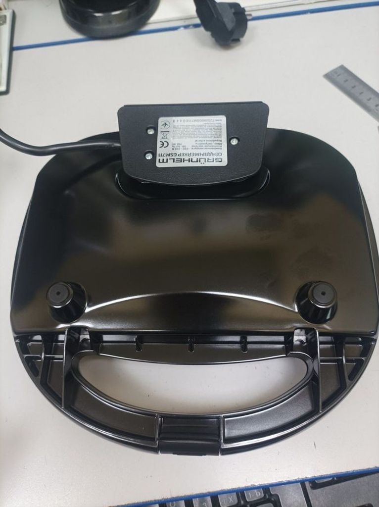 Дешиво Grunhelm gsm711 с ломбарда