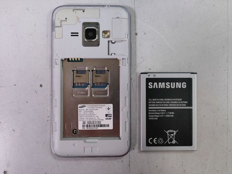 Дешево Samsung galaxy j1 j120h з ломбарду