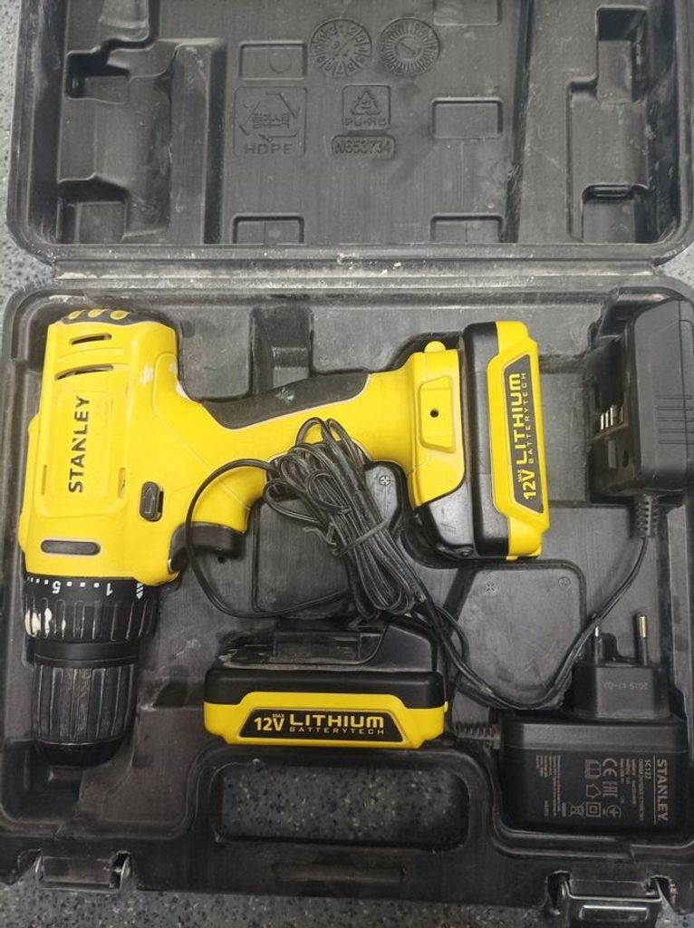 Купити Stanley scd-121s2k 2акб + зп Б/У