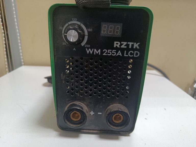 Дешево RZTK WM 255A LCD з ломбарду