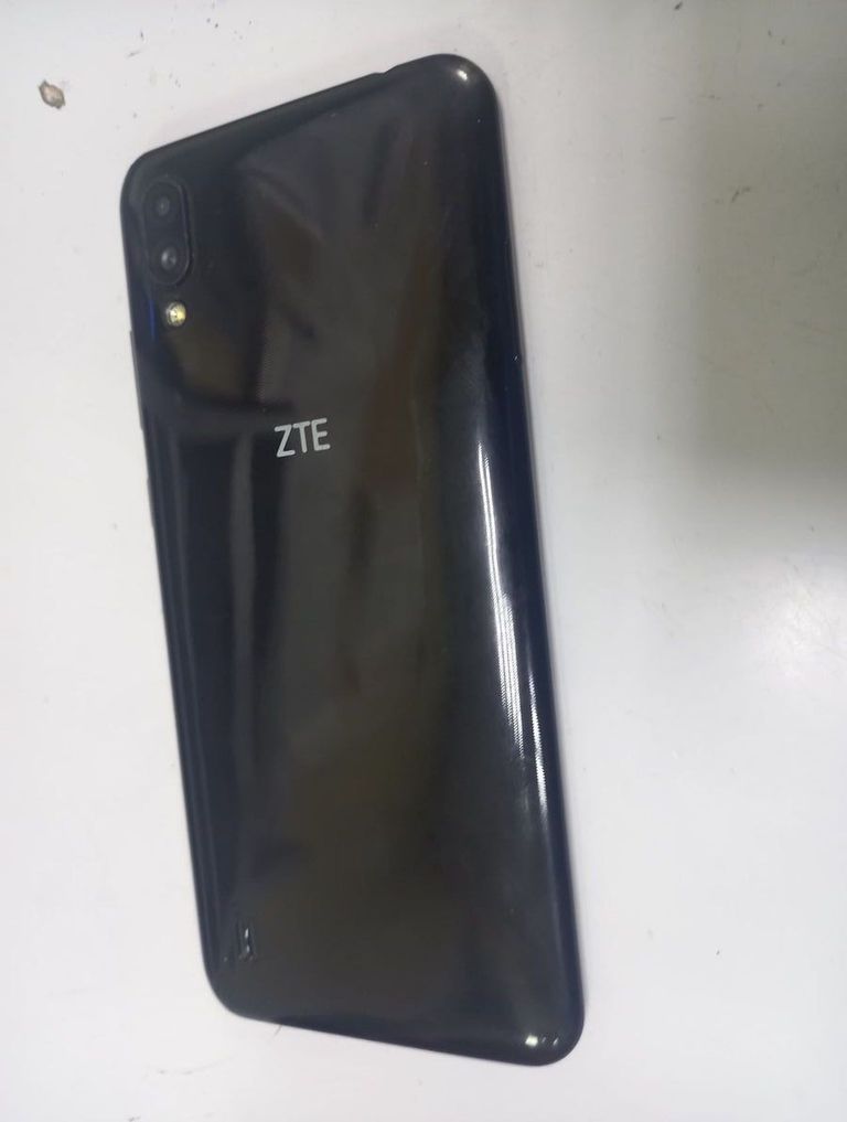 Объявление Zte Blade A5 2020 2/32GB Blue Б/У