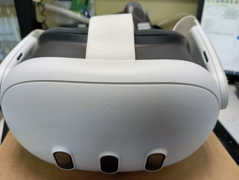 Купити Meta oculus quest 3 512gb Б/У