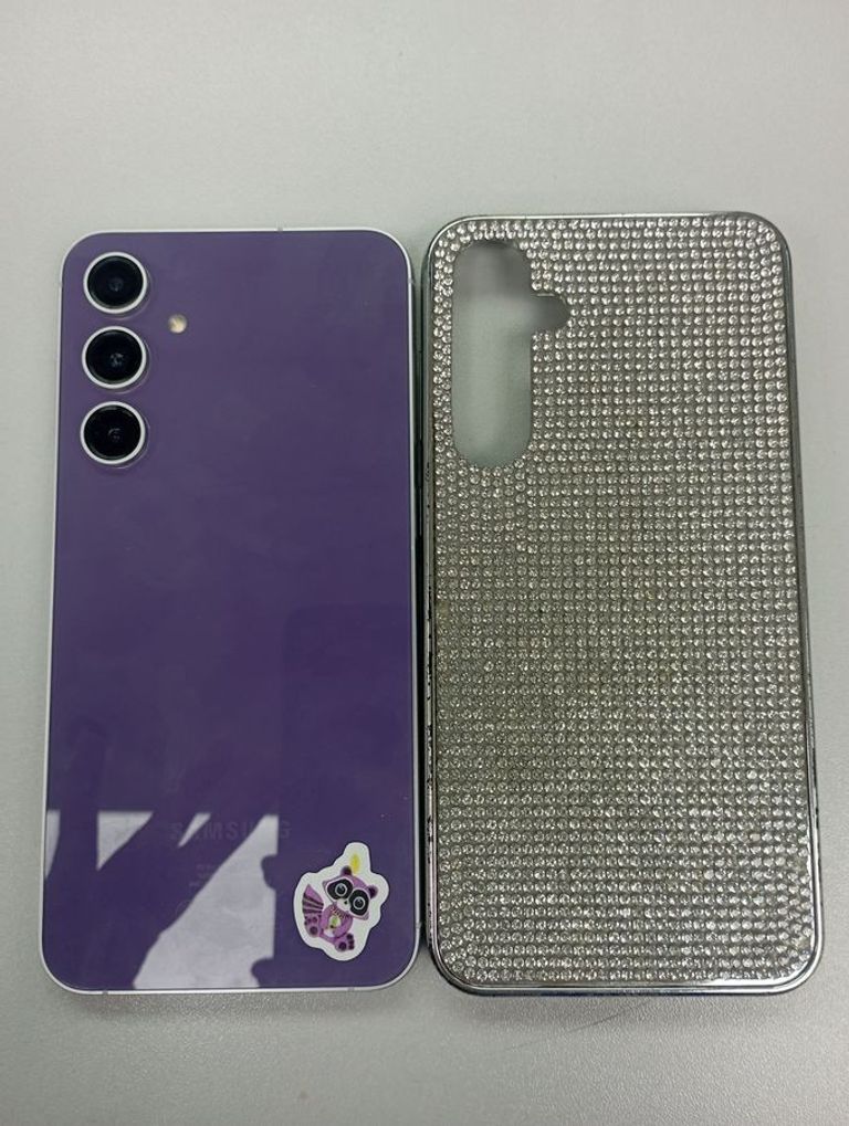 Дешево Samsung galaxy s23 fe sm-s711b 8/128gb з ломбарду