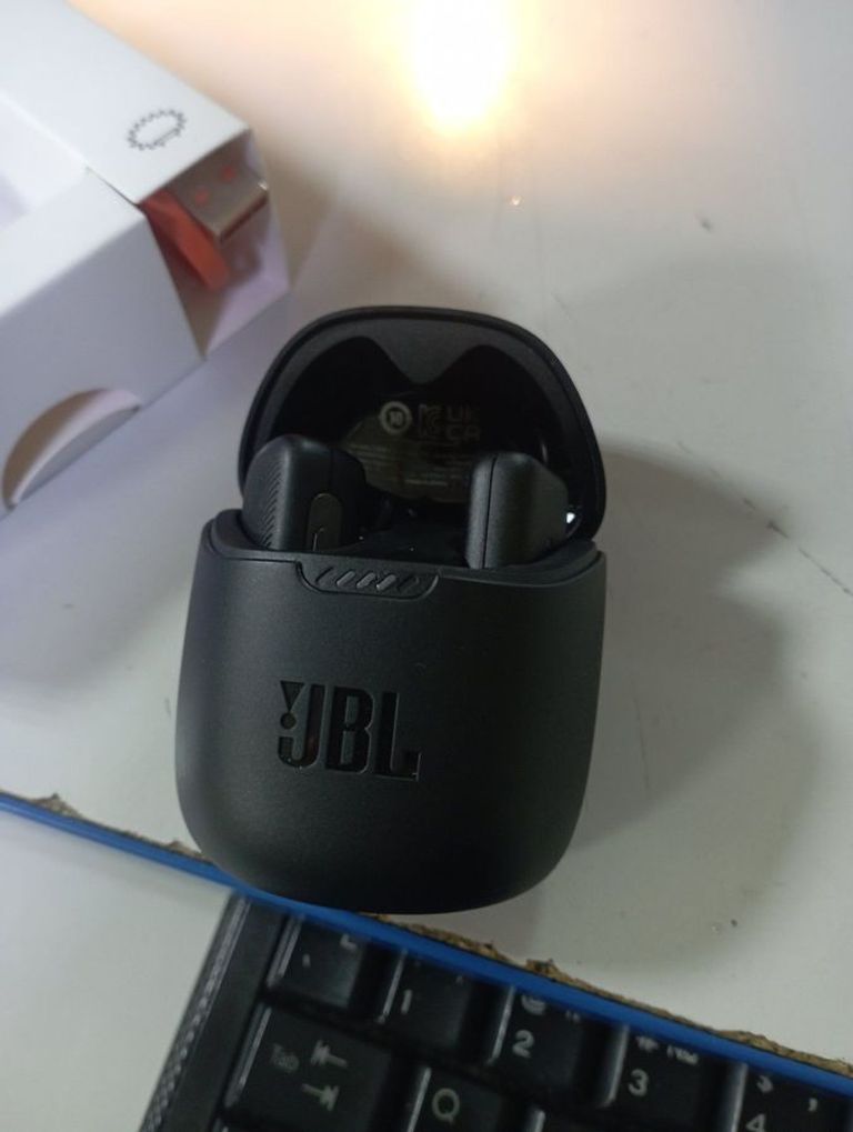 Объявление Jbl Quantum Stream Wireless USB-C (JBLSTRMWLUSBCBLK) Б/У