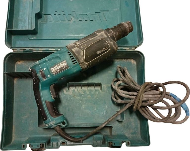 Оголошення Makita HR2470 Б/У