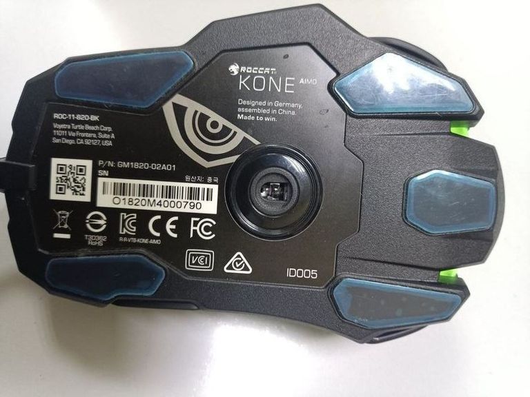 Дешево Roccat Kone AIMO Remastered Black (ROC-11-820-BK, ROC-11-820-BE) з ломбарду