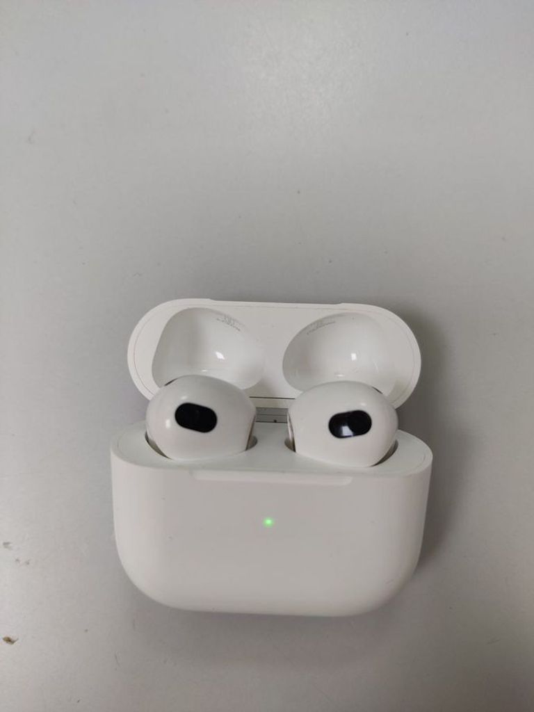 Купити Apple airpods 3rd generation Б/У